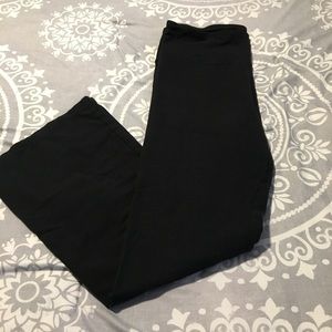 Earth Yoga Fit & Flare Yoga Pants